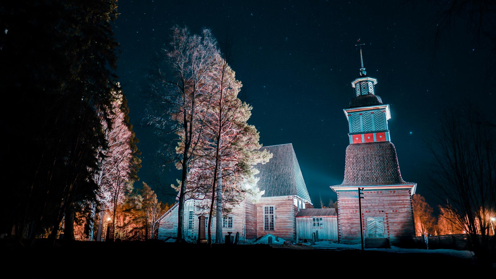 Petäjävesi old church at night